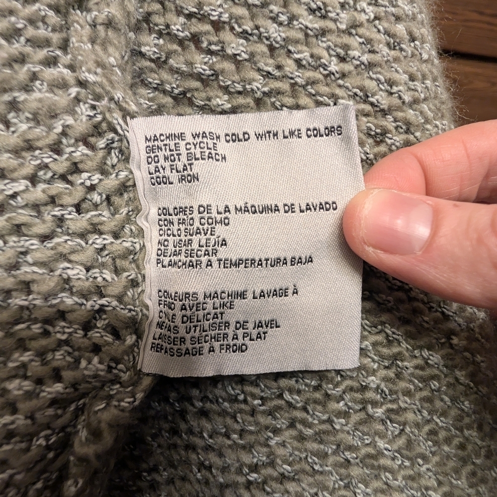 Simply Noelle Woman's Olive Green Cloak Turtleneck Sweater Size Small - Picture 6 of 13
